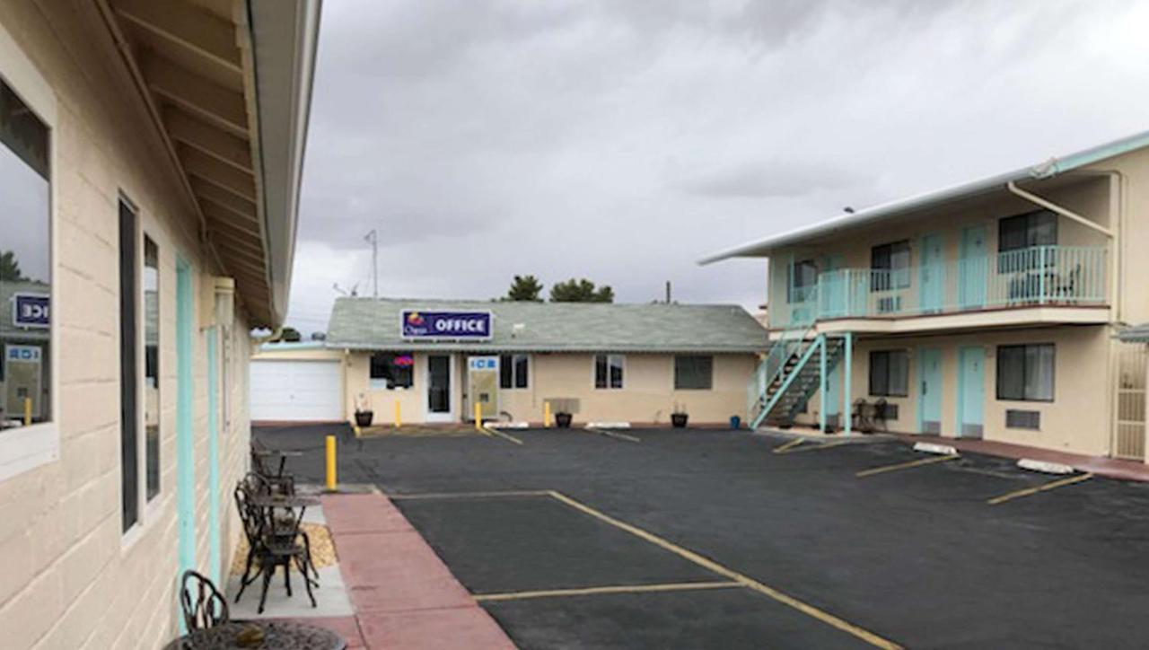 Howard Johnson By Wyndham Ridgecrest, Ca Ngoại thất bức ảnh