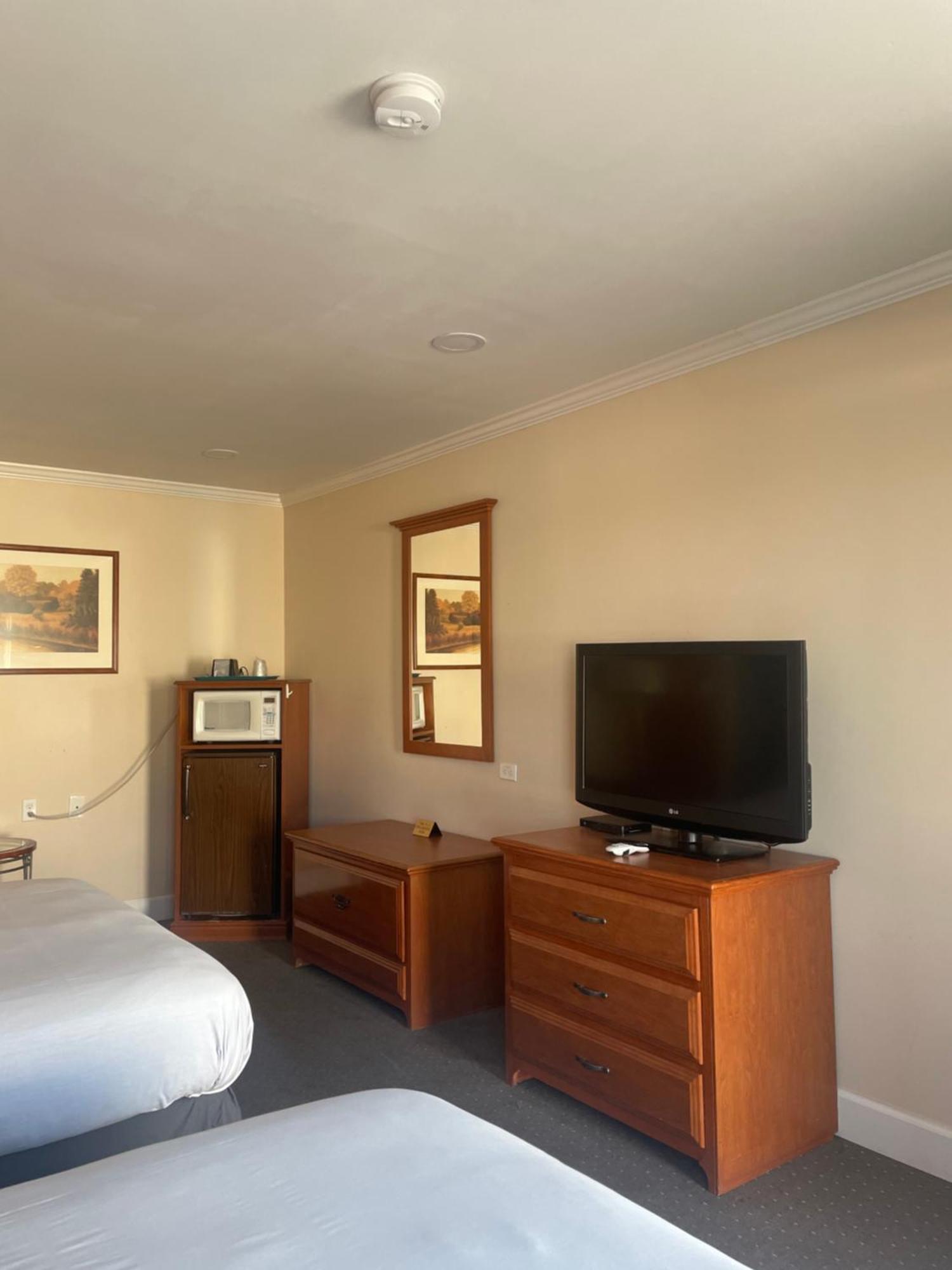 Howard Johnson By Wyndham Ridgecrest, Ca Ngoại thất bức ảnh