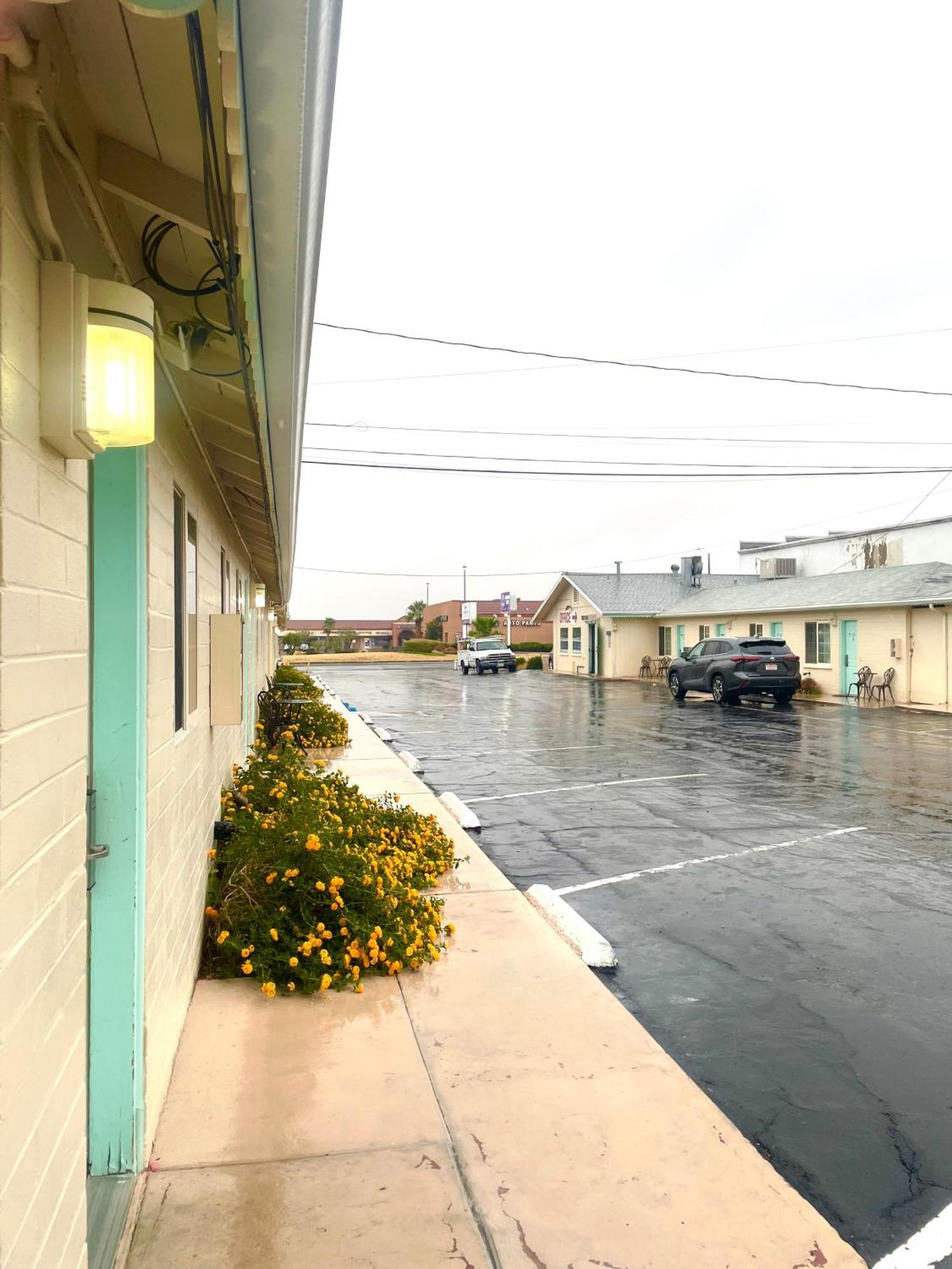 Howard Johnson By Wyndham Ridgecrest, Ca Ngoại thất bức ảnh