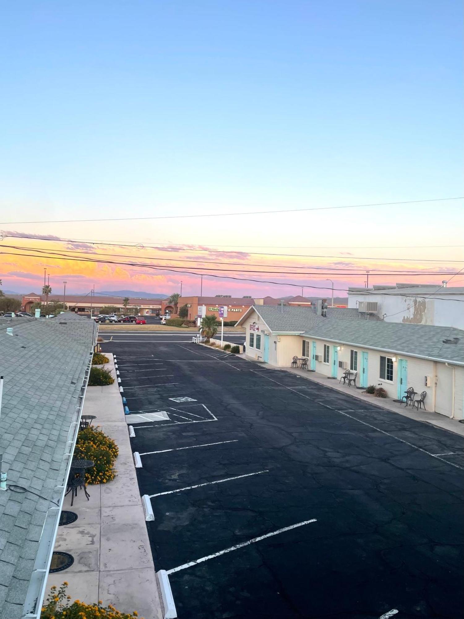 Howard Johnson By Wyndham Ridgecrest, Ca Ngoại thất bức ảnh