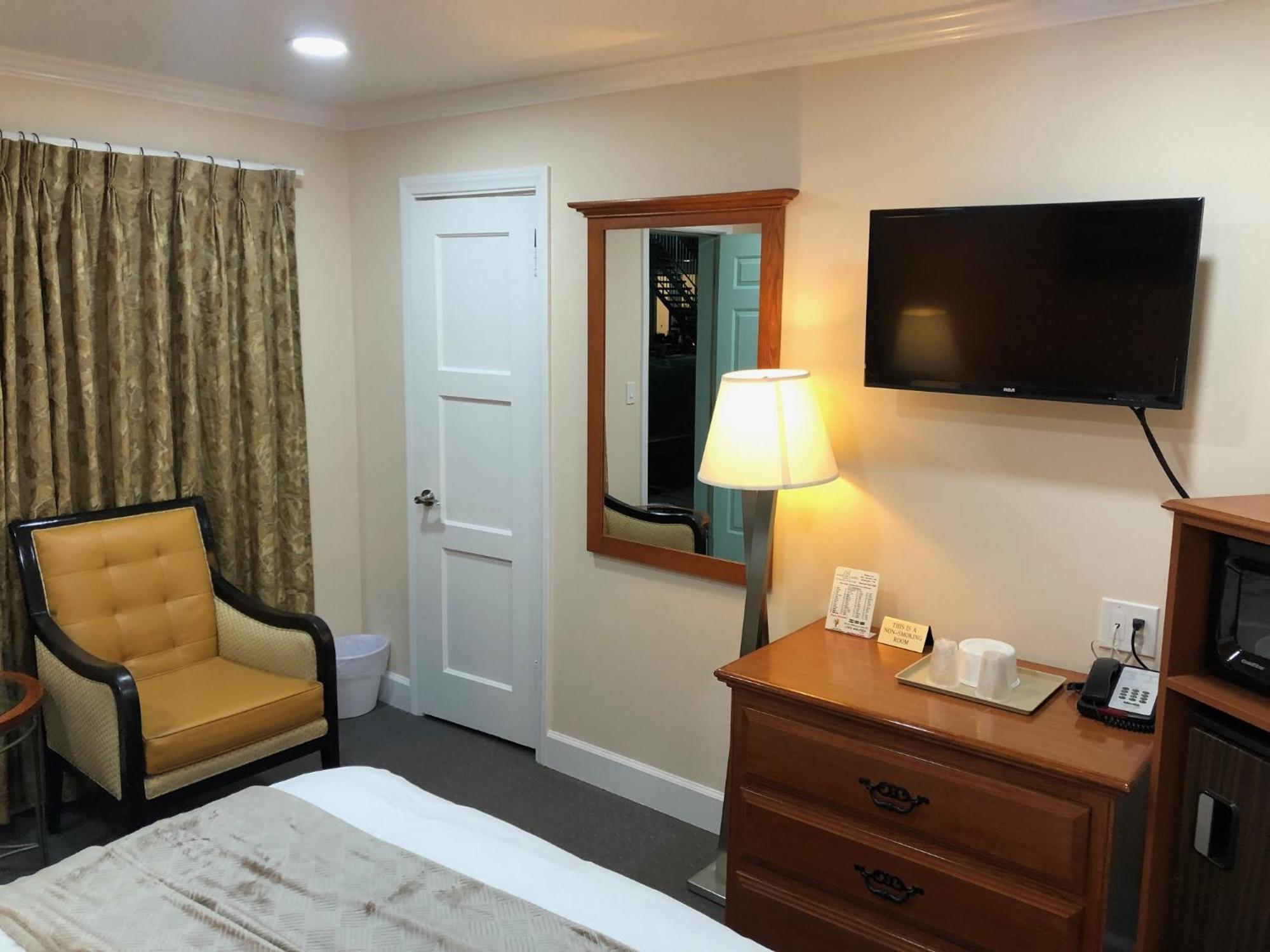 Howard Johnson By Wyndham Ridgecrest, Ca Ngoại thất bức ảnh
